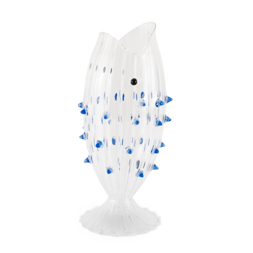 Brocca in vetro a forma di pesce. Decoro spine azzurre.