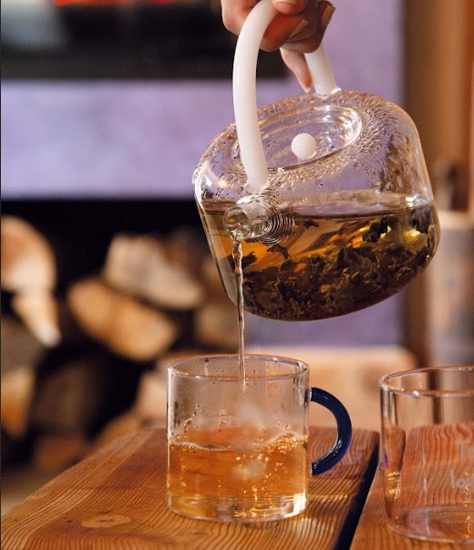 Idee per apparecchiare la tavola autunnale: colori, abbinamenti e prodotti vincenti 